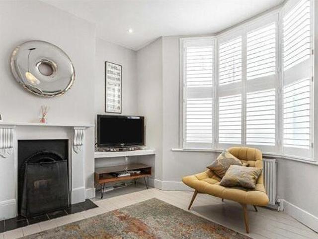House for sale in Lyons, Greater London