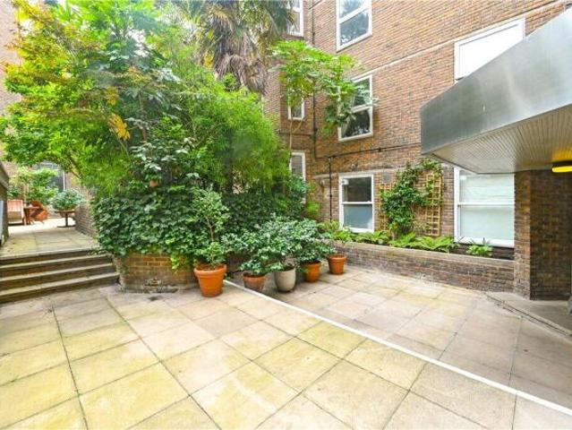 Apartment for sale in Warrington