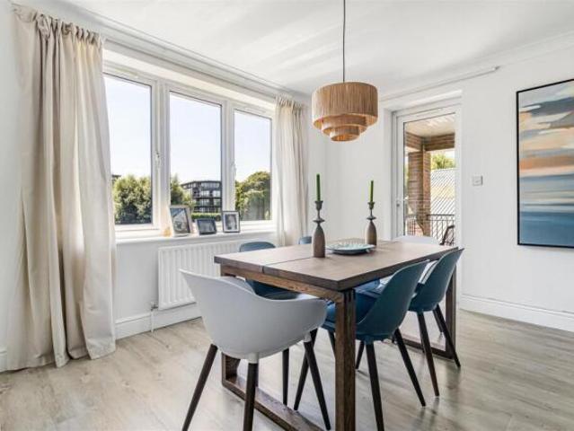 Apartment for sale in Arbury, Cambridgeshire