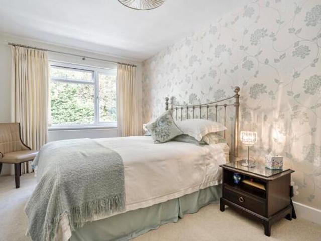 Apartment for sale in Poole