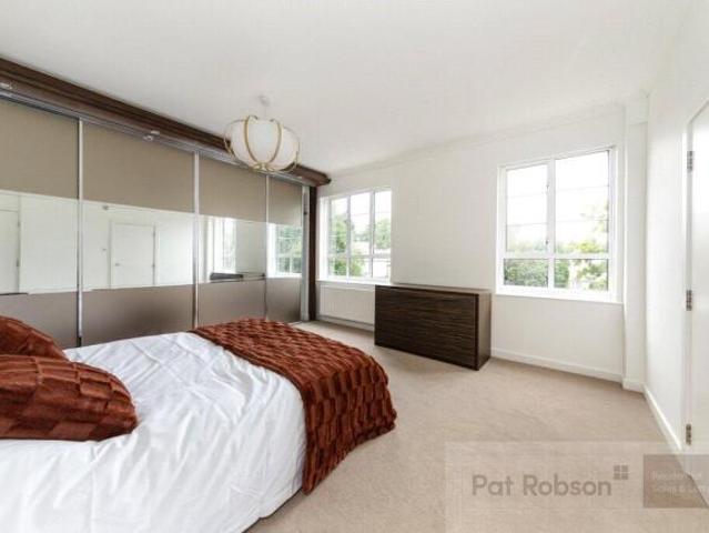Apartment for sale in Gosforth, Tyne And Wear