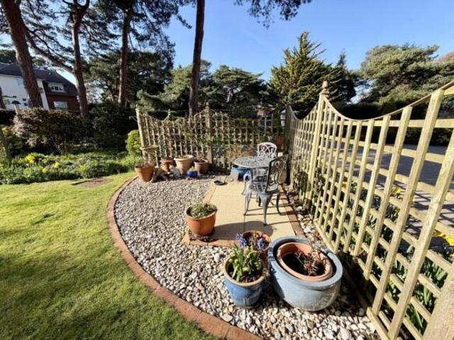 Apartment for sale in Canford Cliffs, Poole