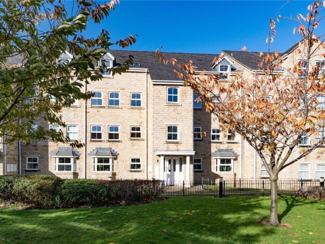 Apartment for sale in Apperley Bridge, West Yorkshire