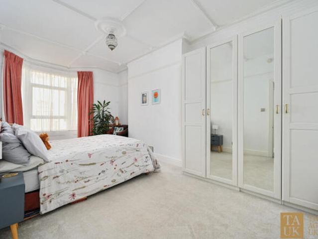 Apartment for sale in Brighton, Brighton and Hove