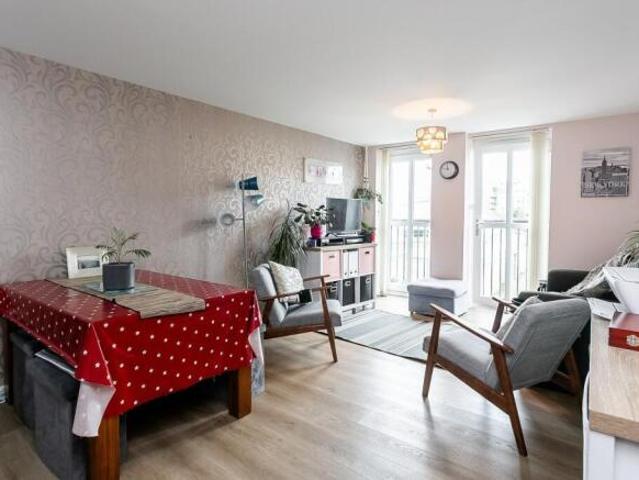 Apartment for sale in Newhaven, Scotland