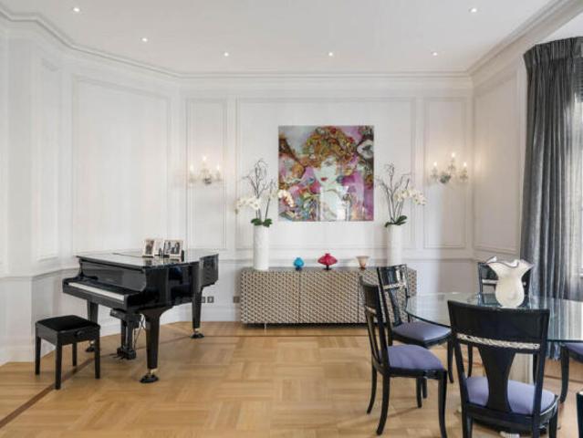 Apartment for sale in Mayfair, Greater London