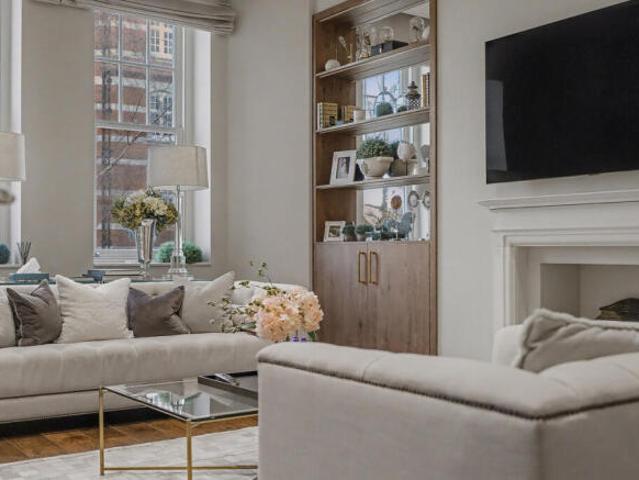 Apartment for sale in St. John's Wood, Greater London