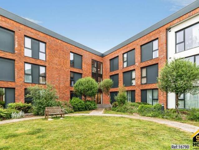 Apartment for sale in Priest Down, Hampshire