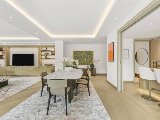 Apartment for sale in Bayswater, Greater London