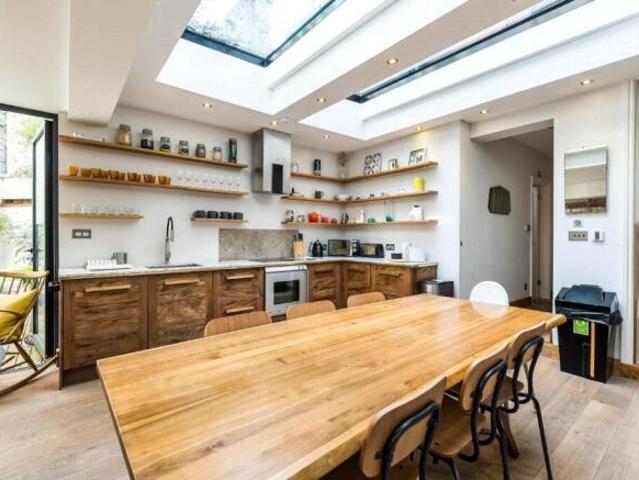 Apartment for sale in Cat Hill