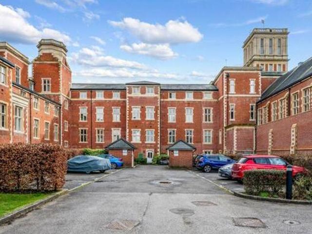 House for sale in Red Hill, Surrey