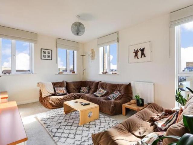 Apartment for sale in Arbury, Cambridgeshire