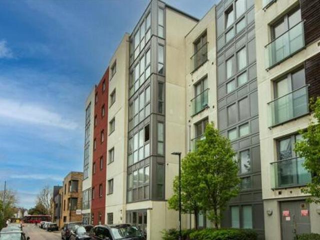 House for sale in Deepcut, Surrey