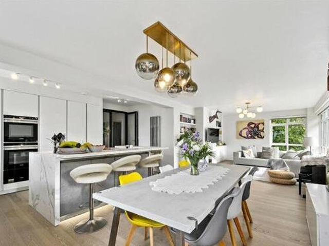 House for sale in Deepcut, Surrey