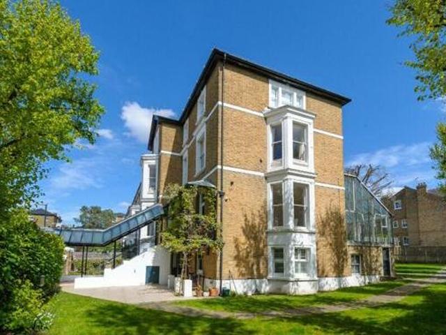 House for sale in Deepcut, Surrey