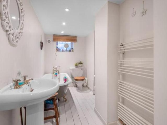 Apartment for sale in Roundhay, Leeds