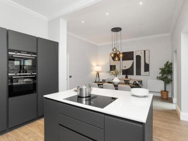 Apartment for sale in Sciennes, Scotland