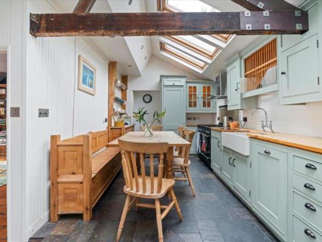 Apartment for sale in Bristol, West of England