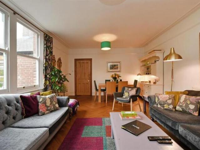 Apartment for sale in Broomhill, South Yorkshire