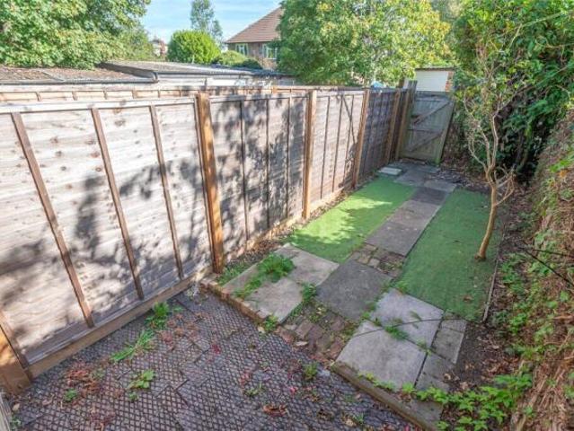 Apartment for sale in Cat Hill, England