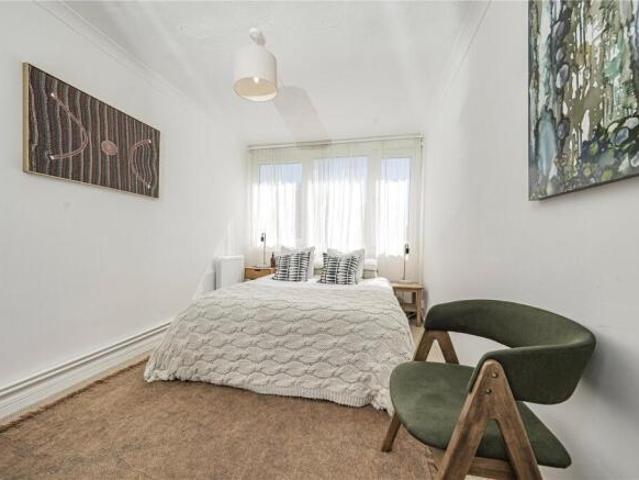 Apartment for sale in Putney, Greater London