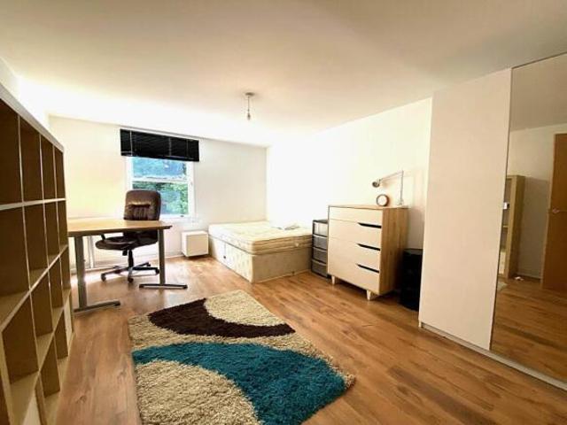 Apartment for sale in Wincheap, The Bridge