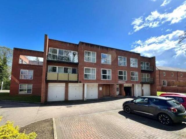 House for sale in Northampton, Northamptonshire