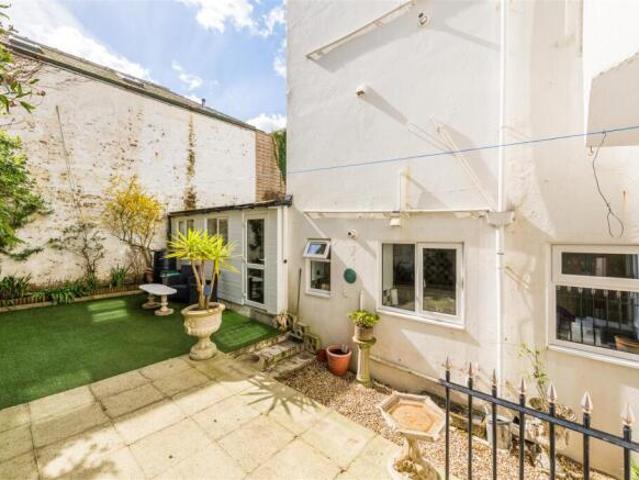 Apartment for sale in Brighton & Hove
