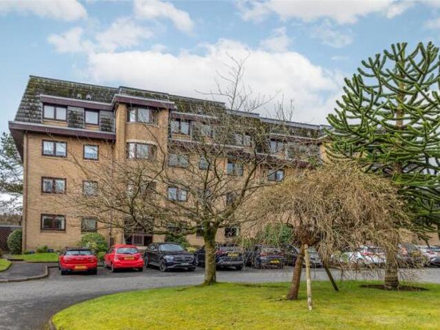 Apartment for sale in Bearsden, Scotland