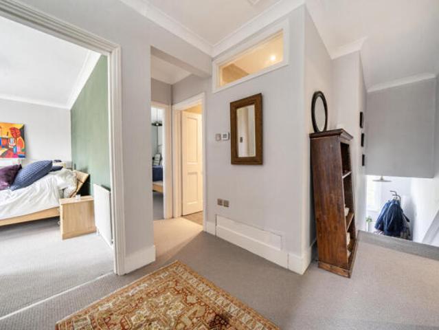 Apartment for sale in Greater London