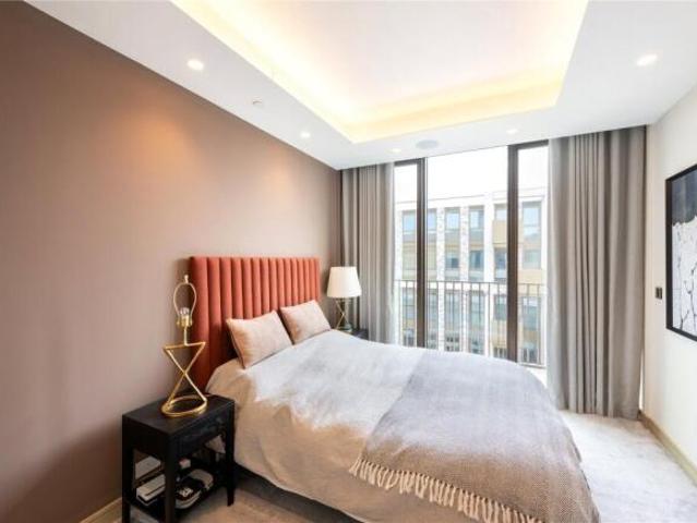 Apartment for sale in St. John's Wood, Greater London