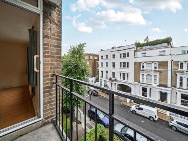 Apartment for sale in Greater London