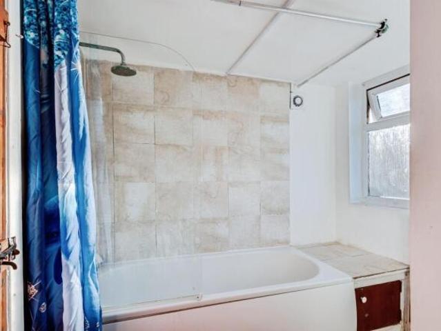 Apartment for sale in Rodbourne, Swindon