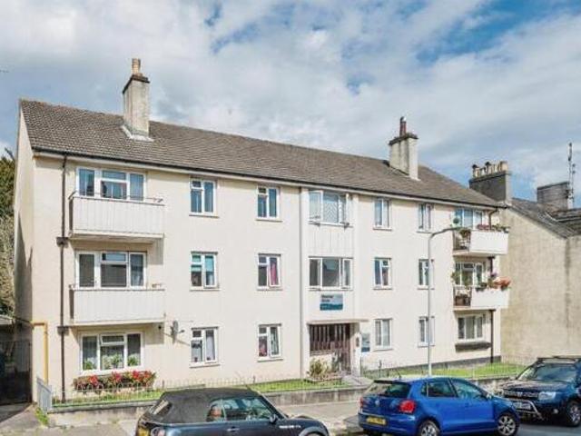House for sale in Follaton, Strode
