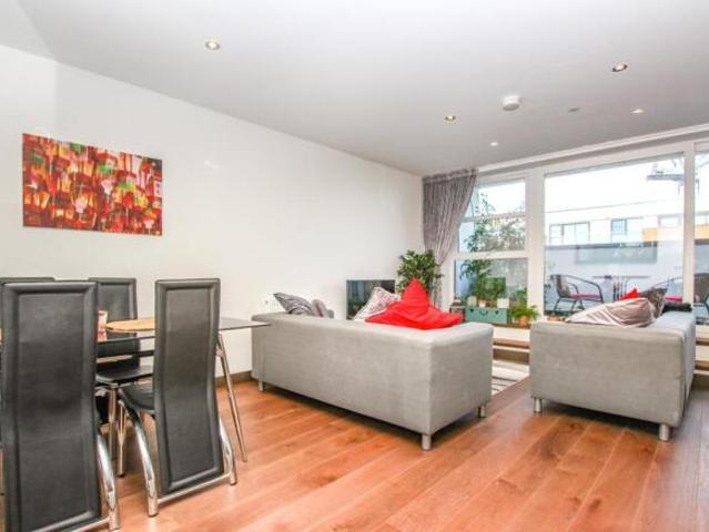 Apartment for sale in Hampton Green, Cambridgeshire