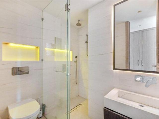 Apartment for sale in Hyde Park, West Yorkshire