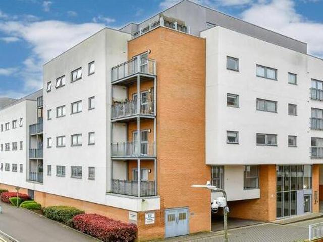 House for sale in Brook Street, Bourne Vale