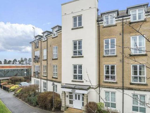 House for rent in Surrey