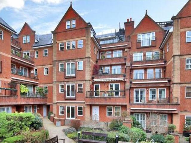 House for sale in Sandown Park, Kent