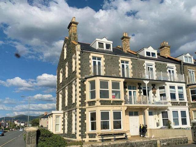 House for sale in Tywyn, Wales