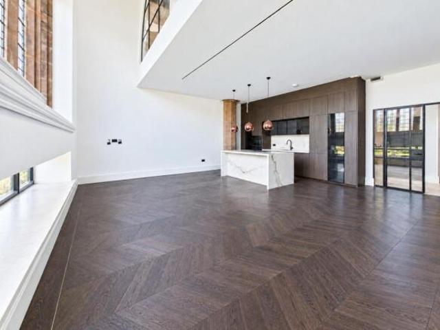 Apartment for sale in Crosby, Sefton