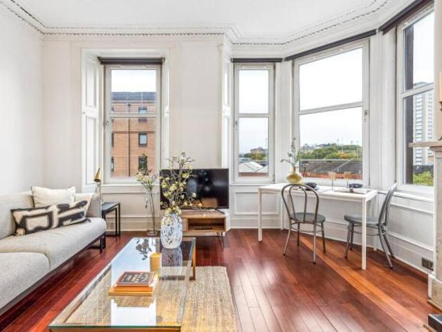 Apartment for sale in Garnethill, Glasgow