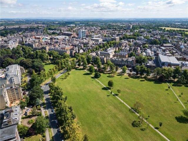 Apartment for sale in Rossett, Harrogate