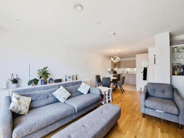 Apartment for sale in North Watford