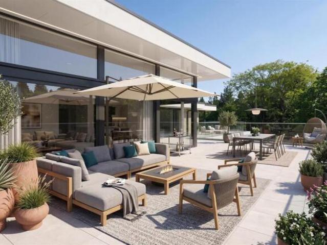 Apartment for sale in Branksome Park, Poole