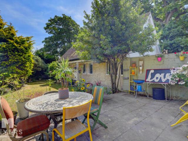 Apartment for sale in Bournemouth