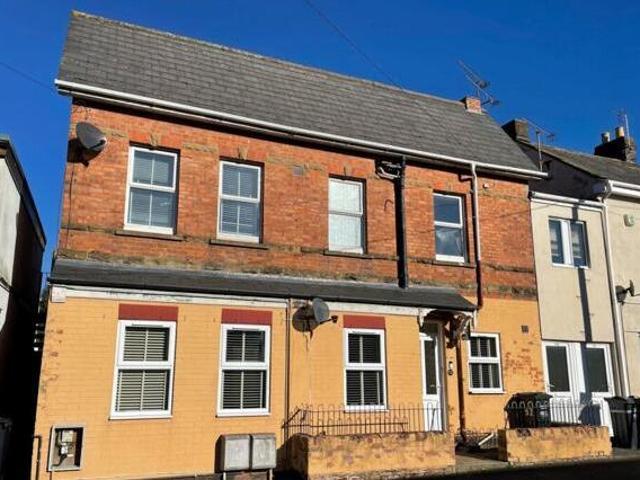 House for sale in Yeovil, Somerset
