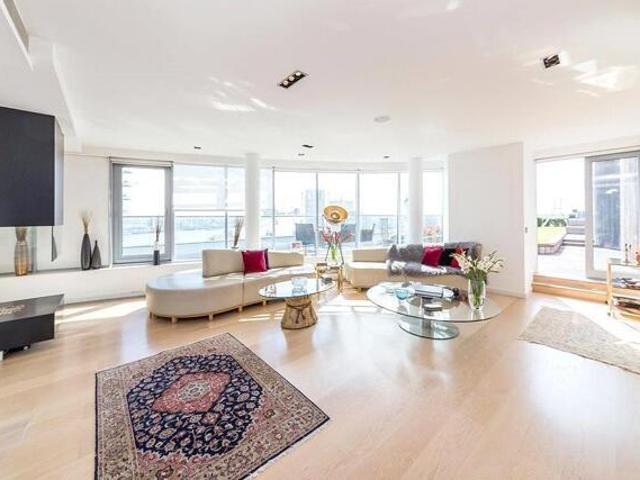 Apartment for rent in Greenwich, New Providence Wharf