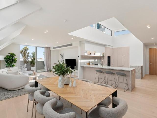 Apartment for sale in Hampton, Melbourne