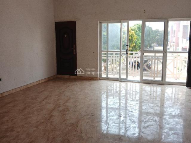 Flat for rent in Eti Osa, Lagos